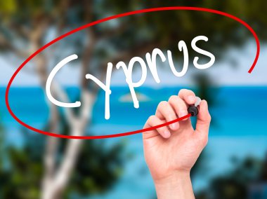 Adam el Kıbrıs ile siyah kalemi görsel ekranda yazma.