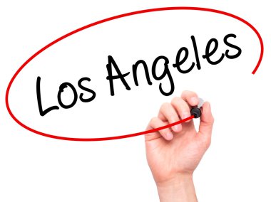 Adam el Los Angeles ile siyah kalemi görsel ekranda yazma.