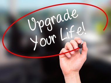Adam el Upgrade Your Life yazma! siyah kalemi ile görsel olarak