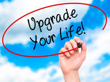 Adam el Upgrade Your Life yazma! siyah kalemi ile görsel olarak