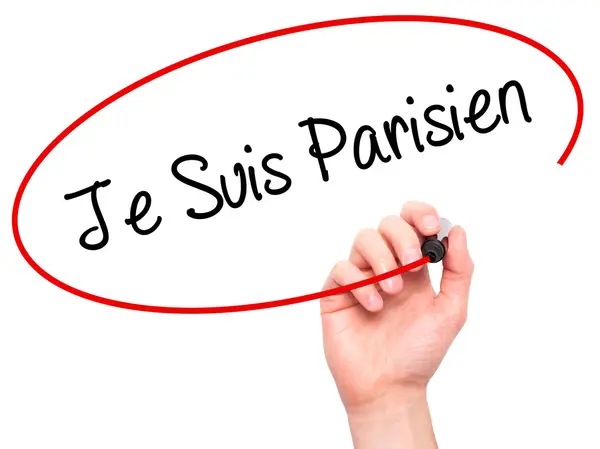 Man Hand skriver Je Suis Parisien med svart markering på visuella sc — Stockfoto