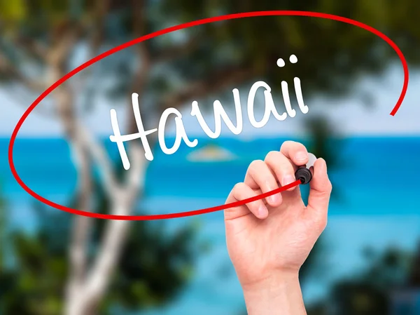 Uomo Scrittura a mano Hawaii con pennarello nero sullo schermo visivo — Foto Stock