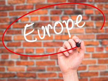 Adam el Europe ile siyah kalemi görsel ekranda yazma.