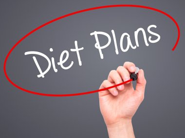 Adam el diyet planları ile siyah kalemi görsel ekranda yazma