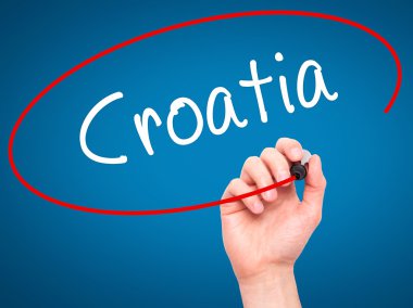 Adam el Hırvatistan ile siyah kalemi görsel ekranda yazma.