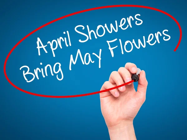 Muž ruční psaní dubnu sprchy přinést mohou květy s černou značkou — Stock fotografie