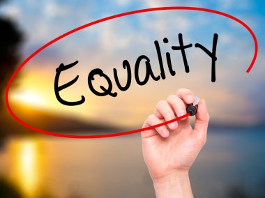 Adam el eşitlik ile siyah kalemi görsel ekranda yazma.