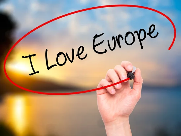 Uomo Scrittura a mano I Love Europe con pennarello nero su ghiaione visivo — Foto Stock