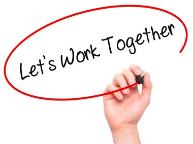 Adam el ile siyah kalemi görsel üzerinde birlikte çalışma sağlar yazılı 