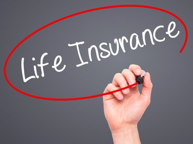 Adam el hayat sigortası ile siyah kalemi görsel scre yazma.