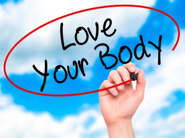 Adam el Love Your Body ile siyah kalemi görsel scre yazma.
