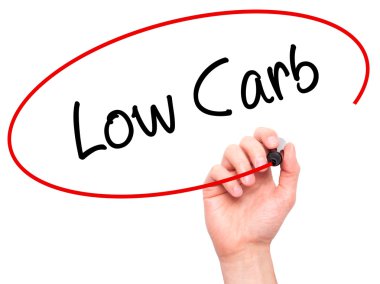 Adam el Düşük Carb siyah kalemi ile görsel ekranda yazma.