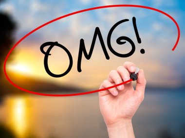 Adam el OMG (Oh My God) ile siyah kalemi görsel scr yazma.