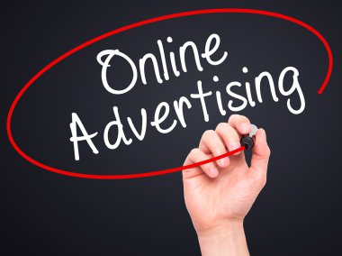 Adam el online reklam ile siyah kalemi görsel üzerinde yazılı. 