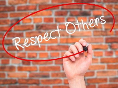 Adam el saygı diğerleri üzerinde görsel scre siyah kalemi ile yazma