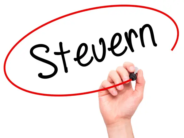 Ręką człowieka pisania Steuern (niemiecki podatek) za pomocą czarnego markera na visua — Zdjęcie stockowe