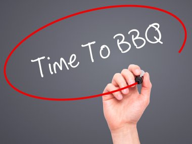 Adam el saat-Barbekü ile siyah kalemi görsel ekranda yazma.