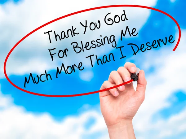 Man Hand escrever Obrigado a Deus por me abençoar muito mais do que eu — Fotografia de Stock
