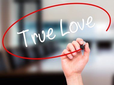 Adam el gerçek aşk ile siyah kalemi görsel ekranda yazma.