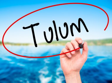 Adam el tulum ile siyah kalemi görsel ekranda yazma.