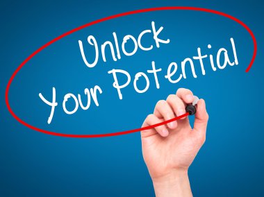 Adam el unlock Your Potential siyah kalemi ile Görs üzerinde yazma