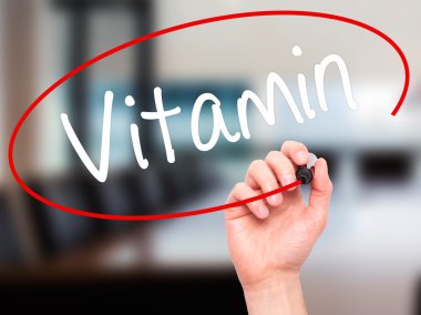 Adam el vitamini ile siyah kalemi görsel ekranda yazma.