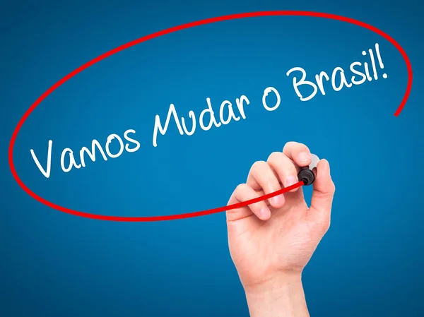 Man Hand writing Vamos Mudar o Brasil! (Cambiemos Brasil en P — Foto de Stock