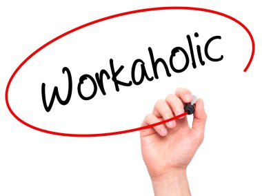 Adam el işkolik siyah kalemi ile görsel ekranda yazma.