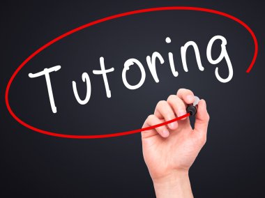 Adam el ders görsel ekranda siyah kalemi ile yazma