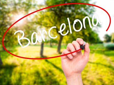 Adam el Barcelona ile siyah kalemi görsel ekranda yazma.