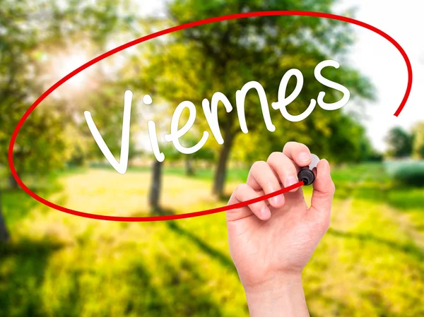 Man Hand writing Viernes (sexta-feira em espanhol) com marcador preto o — Fotografia de Stock