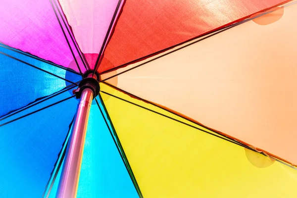 Paraguas de playa colorido — Foto de Stock