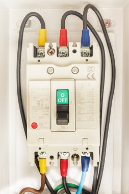 Devre kesiciler (açık-kapalı) 