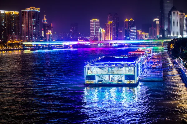 夜邮轮的珠江 — 图库照片