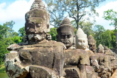 Tanrılar heykel köprü çit