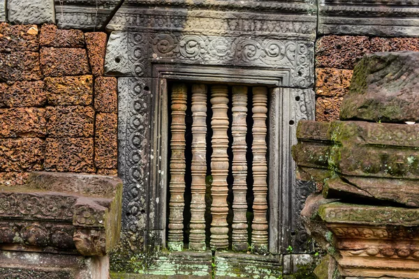 Angkor Wat ruins — Stock Photo, Image