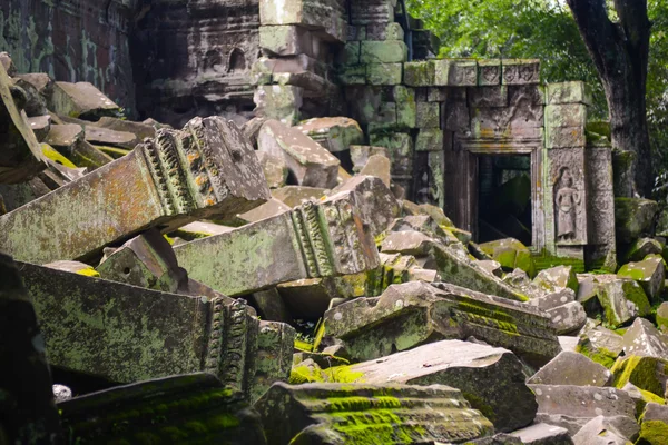 Ruinas de un templo — Foto de Stock