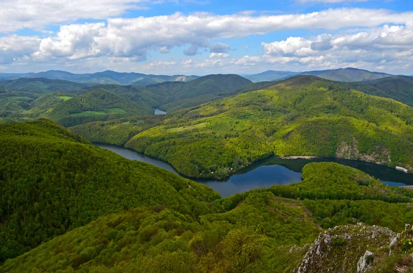 Vista Sobre Colinas Verdes Rio Sinuoso Ruzin Montanha Sivec Eslováquia Fotos De Bancos De Imagens