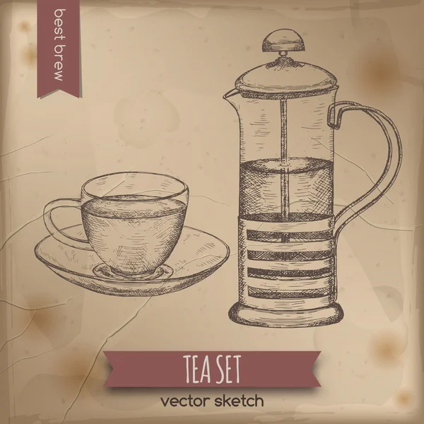 Урожай чайна преса і скляна чашка чаю, розміщені на старому паперовому фоні . — стоковий вектор