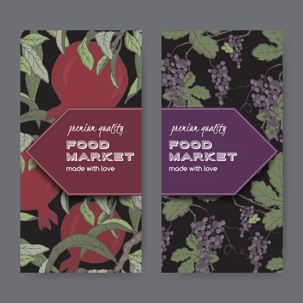 Två etiketter med druva och granatäpple färg skiss på svart — Stock vektor