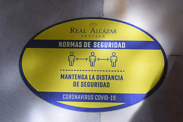 konsept: covid karşı güvenlik işaretleri