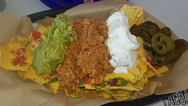 Teller Nachos Traditionelles Mexikanisches Essen — Stockfoto