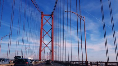 Lisboa, Portekiz: 04-16-2019: Köprü 25 Nisan