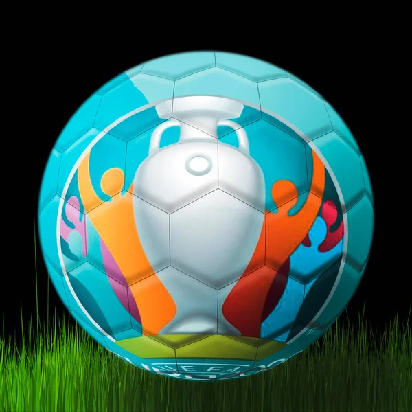 Sevilla, İspanya; 06-10-2021: Siyah arkaplan ve çimenlerin üzerinde avro logosu olan bir topun resmi