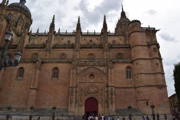 Salamanca Spain 2017 Editorial Photography Cathedral Salamanca Tourists Cathedral Square — Stock Photo, Image
