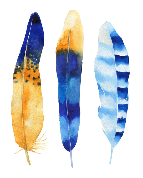 Ensemble de plumes d'aquarelle dessinées à la main. Le style Boho. illustration isol — Photo