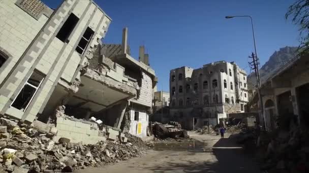 Taiz Jemen Dec 2016 Ett Jemenitiskt Hus Förstört Kriget Staden — Stockvideo