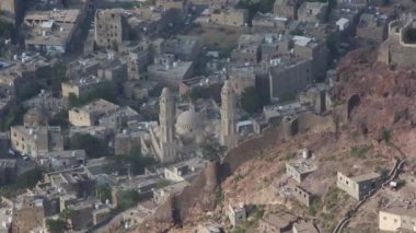  Taiz / Yemen - 19 Kasım 2019: Al-Mudhafar Tarihi Cami ve Okul Taiz, Yemen 'deki en önemli tarihi eserlerden biridir.