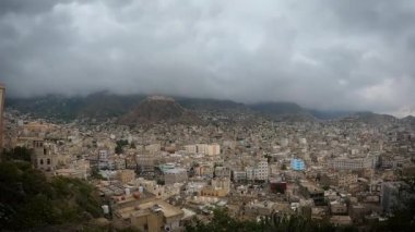 Zaman aşımı, Yemen şehri Taiz 'deki doğanın güzelliği.