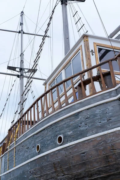 Trä Segling Gammalt Fartyg Och Den Blå Himlen Bakom — Stockfoto